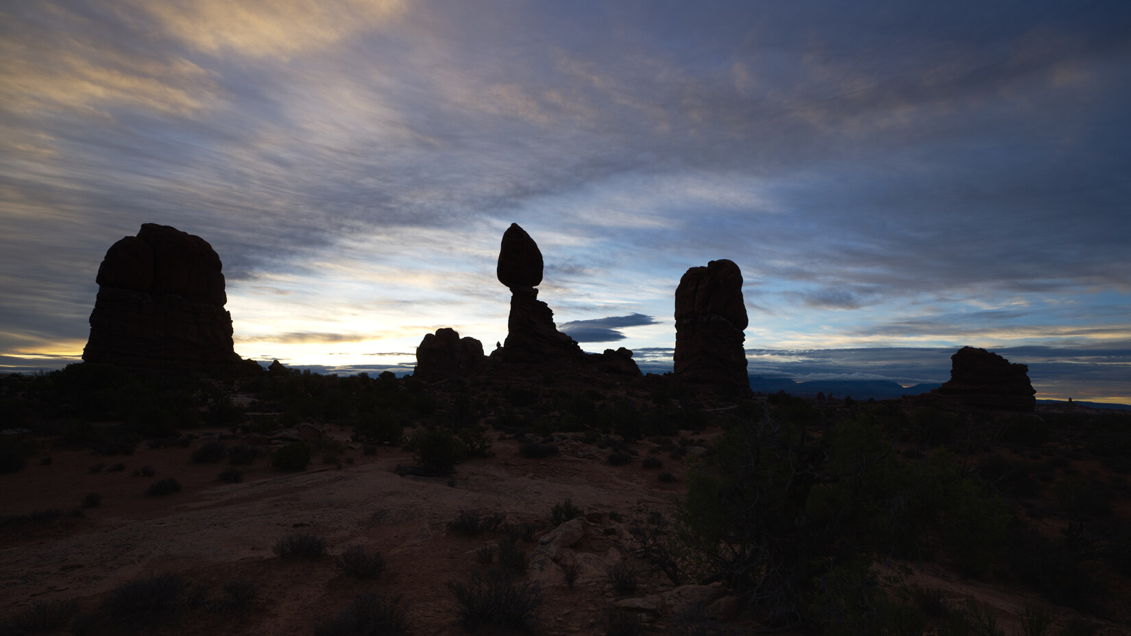 Balanced Rock - Arches NP